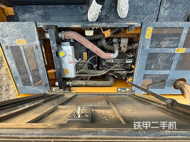 發(fā)動(dòng)機(jī)整體俯視（整機(jī)外觀）