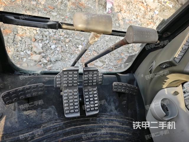 座椅后部（駕駛室部分）