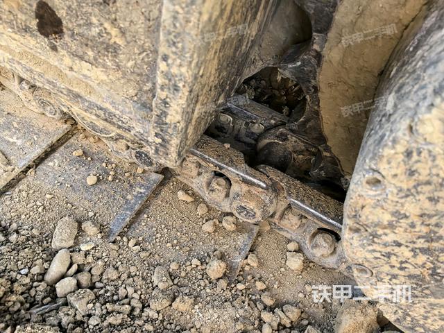 右側(cè)行走馬達(dá)蓋板（行走機(jī)構(gòu)）