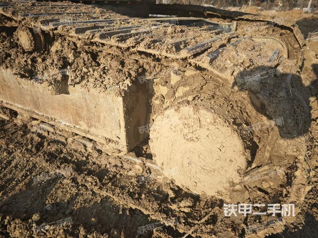 右側(cè)履帶整體（行走機(jī)構(gòu)）