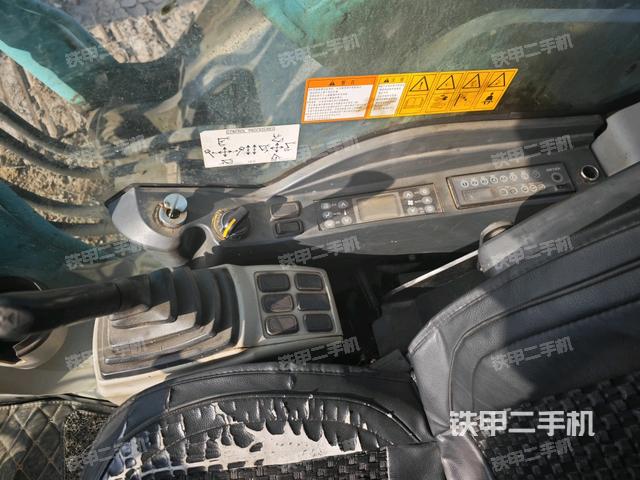 顯示屏?(駕駛室部分) 顯示屏?(駕駛室部分)
