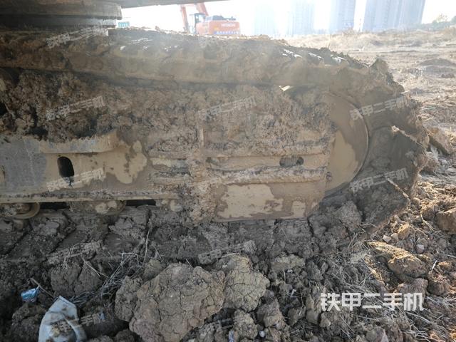 左側(cè)履帶整體?（行走機(jī)構(gòu)）