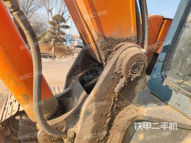 大臂根部?斜(工作和回轉(zhuǎn)裝置) 大臂根部?斜(工作和回轉(zhuǎn)裝置)