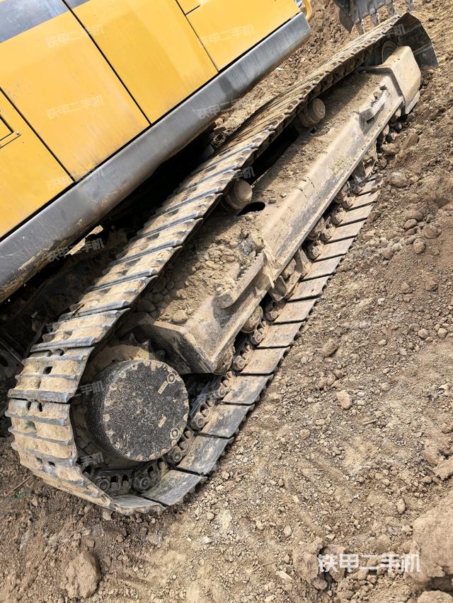 左導(dǎo)向輪（行走機(jī)構(gòu)）