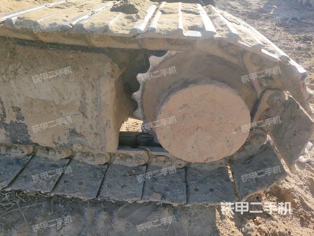 左驅(qū)動(dòng)輪（行走機(jī)構(gòu)）