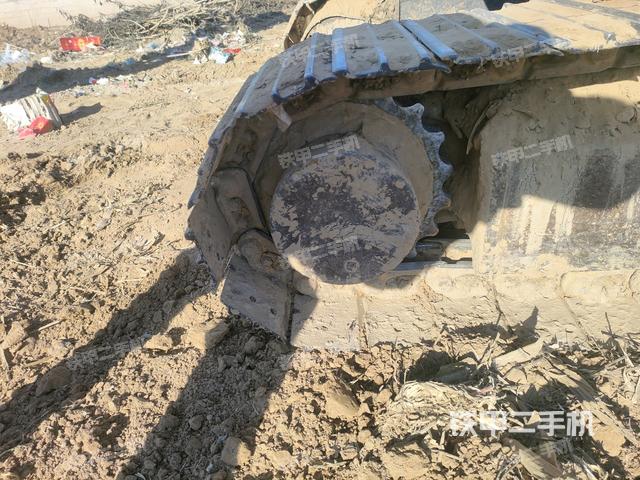 右驅(qū)動(dòng)輪（行走機(jī)構(gòu)）