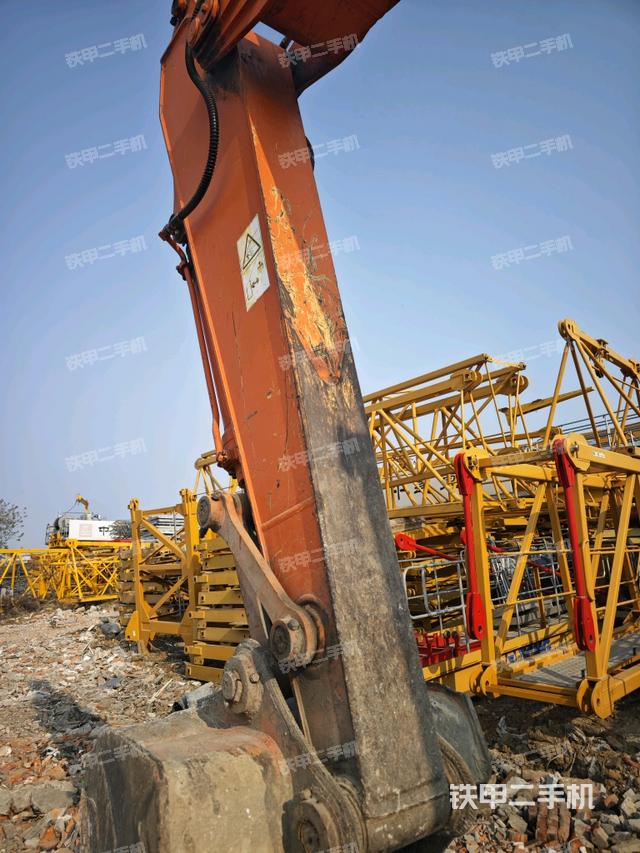 小臂整體左后（工作和回轉(zhuǎn)裝置）