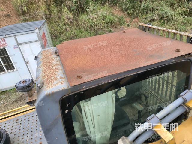 駕駛室頂部俯視（上車部件）