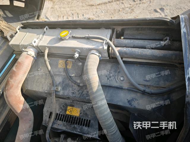 水箱+風(fēng)扇特寫(上車部件) 水箱+風(fēng)扇特寫(上車部件)