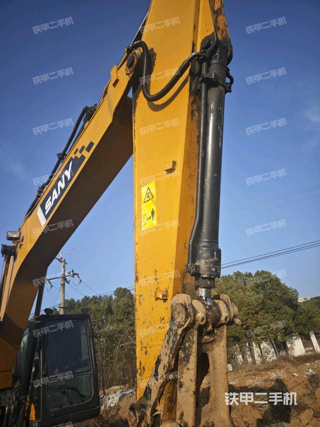 小臂整體左后（工作和回轉(zhuǎn)裝置）