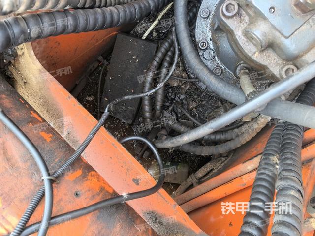 中央回轉(zhuǎn)接頭特寫(上車部件) 中央回轉(zhuǎn)接頭特寫(上車部件)