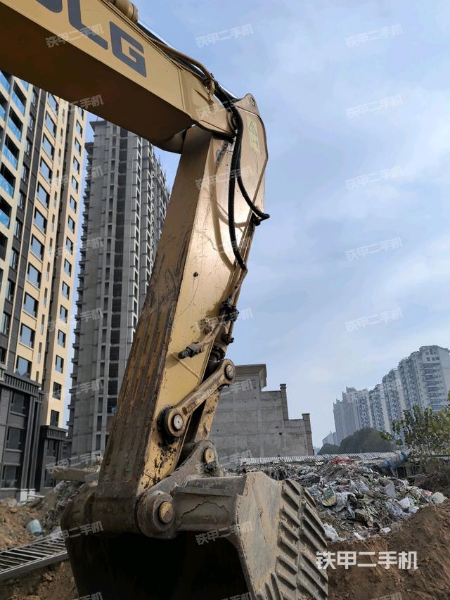 小臂整體右前（工作和回轉(zhuǎn)裝置）