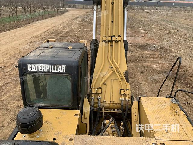 駕駛室頂部（整機(jī)外觀）