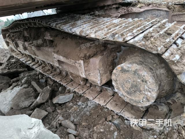 左側(cè)履帶整體?(行走機構(gòu)) 左側(cè)履帶整體?(行走機構(gòu))