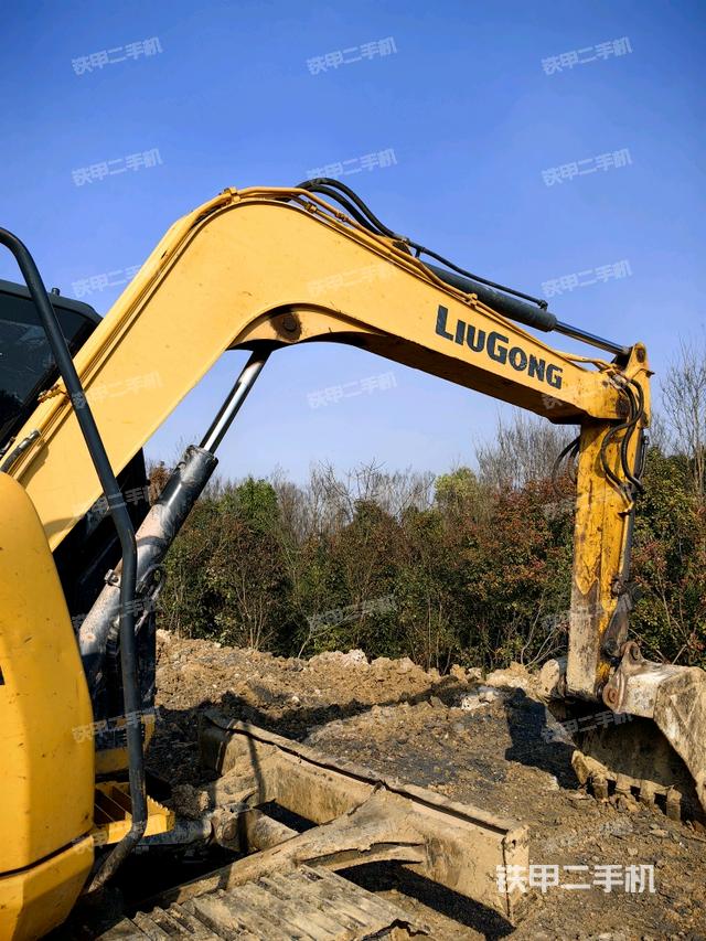 大臂整體?右側(cè)（工作和回轉(zhuǎn)裝置）