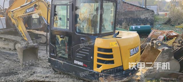 整機(jī)右后45°（整機(jī)外觀）