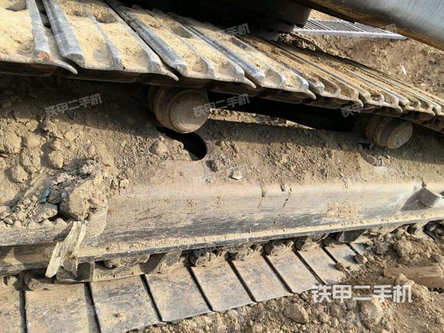 左側(cè)行走馬達(dá)蓋板（行走機(jī)構(gòu)）