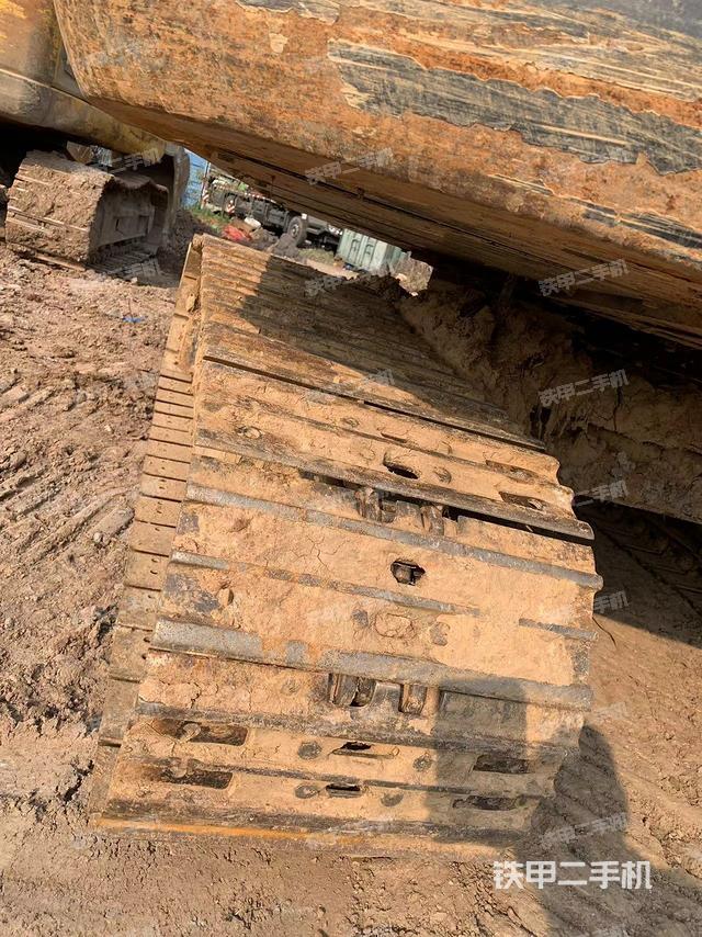 單側(cè)履帶整體（整機外觀）