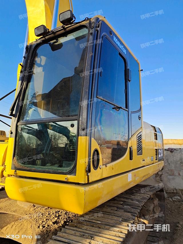 駕駛室整體（整機(jī)外觀）