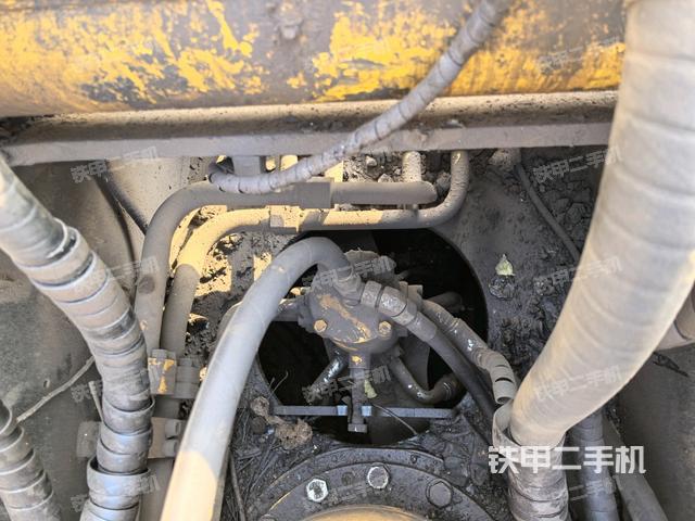 回轉(zhuǎn)馬達（上車部件）