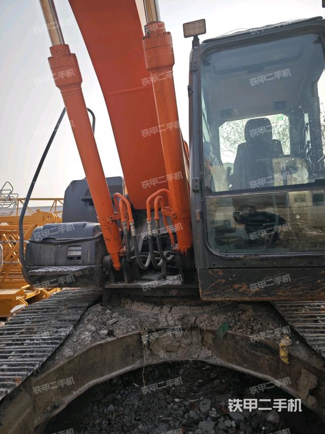 大臂根部?斜視（工作和回轉(zhuǎn)裝置）