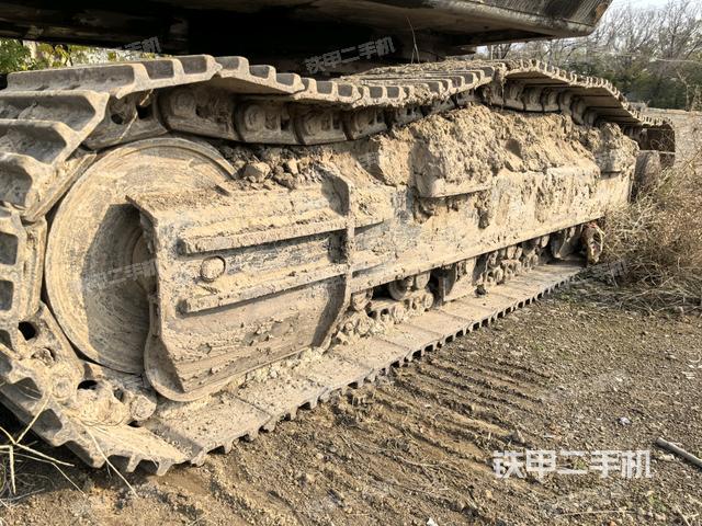 左側(cè)履帶整體?（行走機構(gòu)）