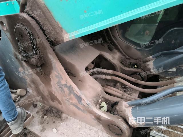 大臂根部?斜視(工作和回轉(zhuǎn)裝置) 大臂根部?斜視(工作和回轉(zhuǎn)裝置)