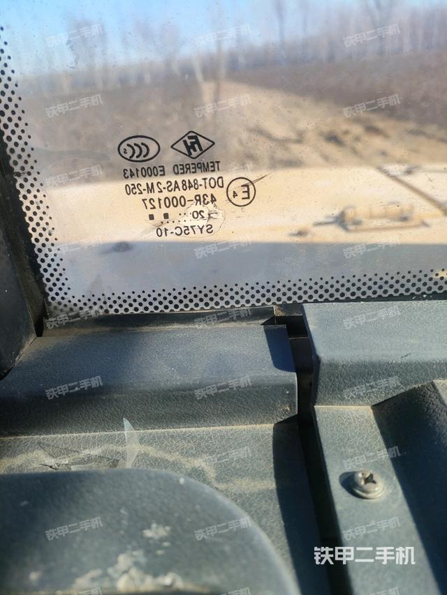 后窗玻璃角標(biāo)（駕駛室部分）