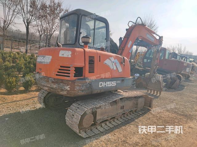 右后45(整機外觀) 右后45(整機外觀)