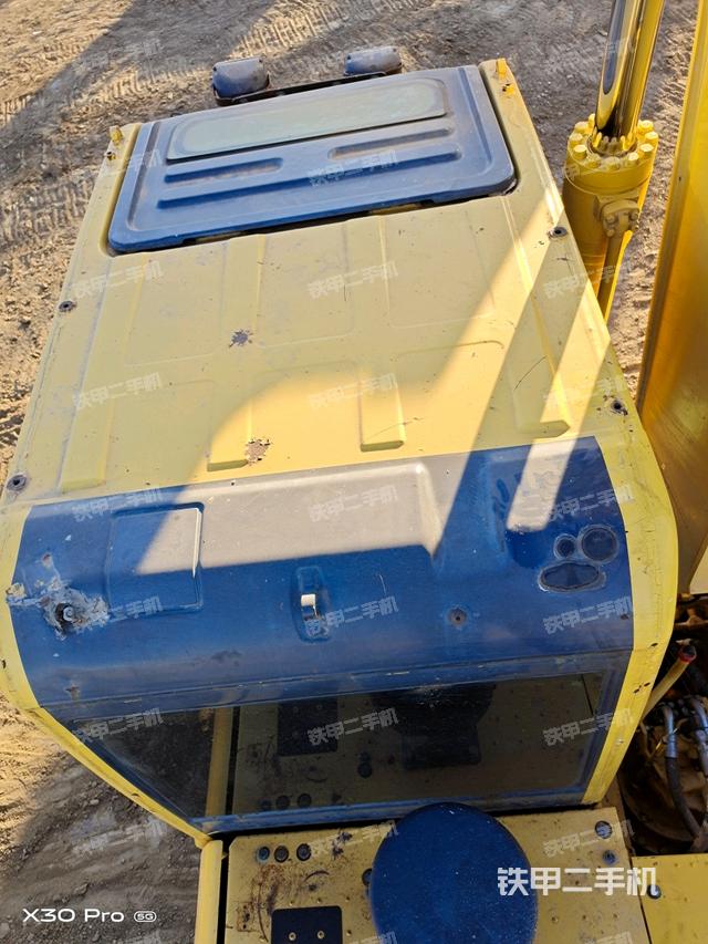 駕駛室頂部（整機(jī)外觀）