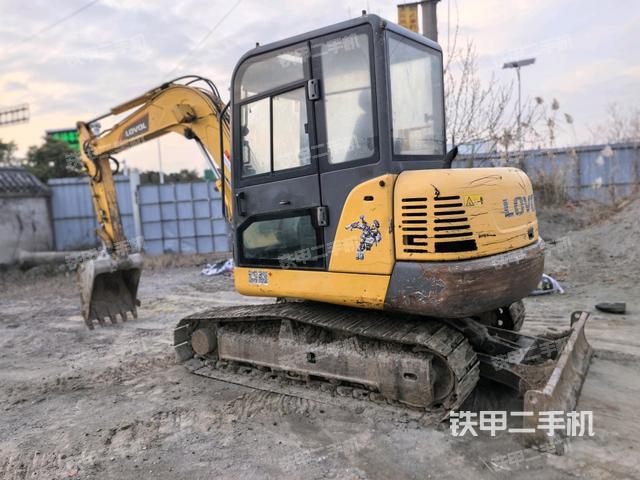 左后45(整機外觀) 左后45(整機外觀)