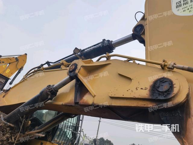 大臂整體?右側（工作和回轉裝置）