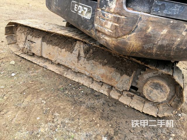 左側(cè)履帶整體?(行走機(jī)構(gòu)) 左側(cè)履帶整體?(行走機(jī)構(gòu))