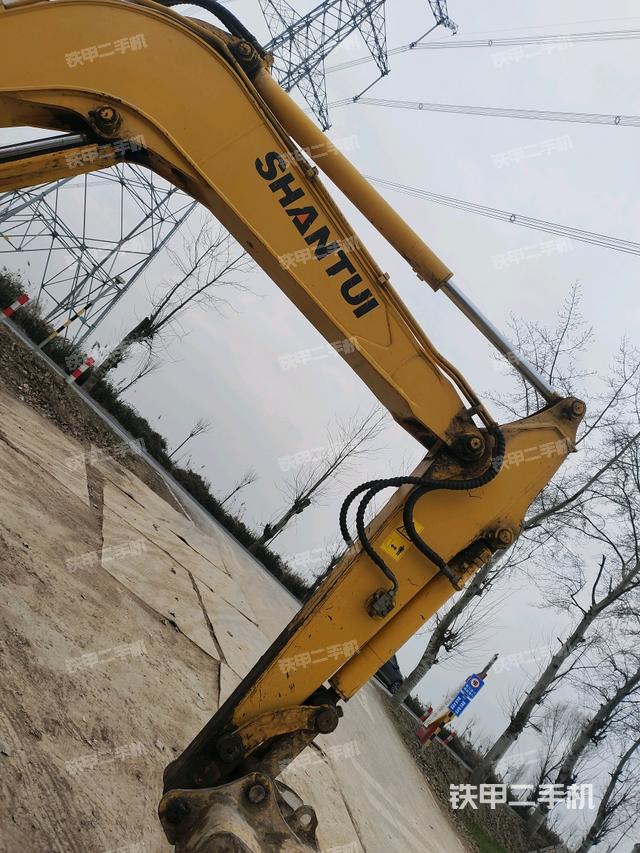 大臂整體?右側(cè)(工作和回轉(zhuǎn)裝置) 大臂整體?右側(cè)(工作和回轉(zhuǎn)裝置)