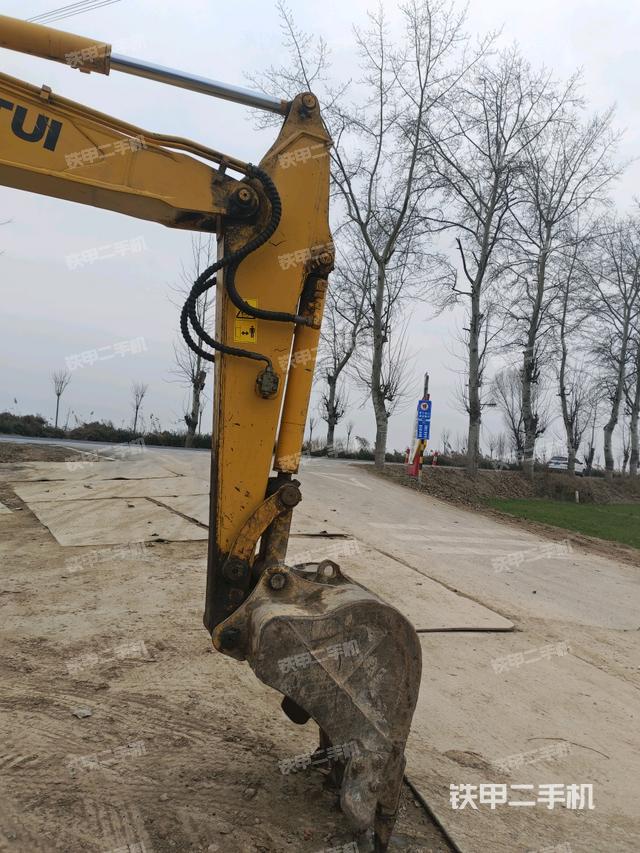 鏟斗45度(工作和回轉(zhuǎn)裝置) 鏟斗45度(工作和回轉(zhuǎn)裝置)