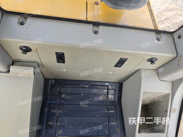 座椅后部（駕駛室部分）