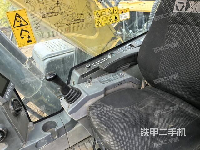 后窗玻璃角標(biāo)（駕駛室部分）