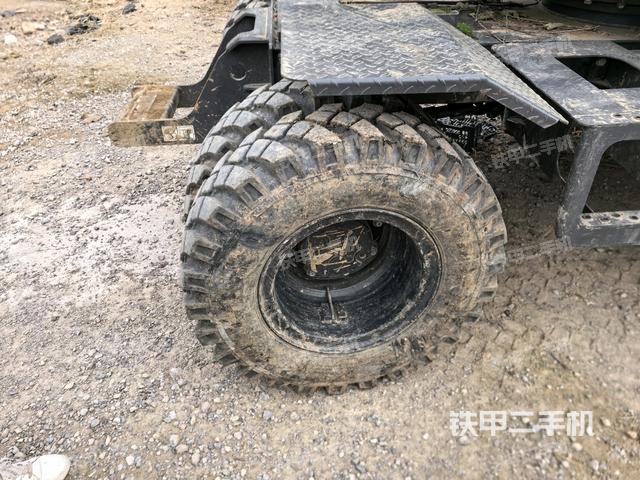 左驅(qū)動輪(行走機構(gòu)) 左驅(qū)動輪(行走機構(gòu))