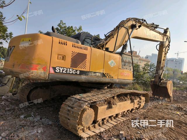 整機右后45°(整機外觀) 整機右后45°(整機外觀)