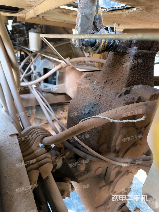 前驅(qū)動橋（液壓/傳動系統(tǒng)）