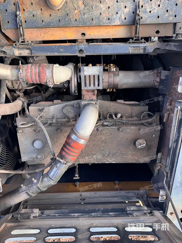 發(fā)動機室(上車部件) 發(fā)動機室(上車部件)
