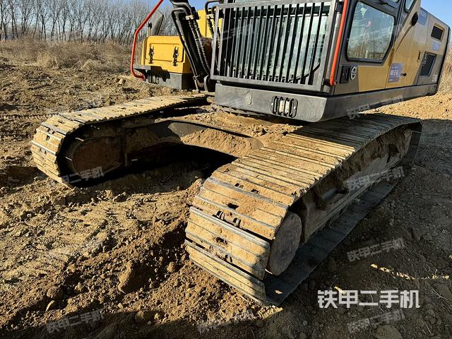 單側(cè)履帶整體（整機外觀）