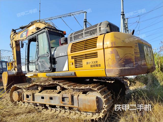 整機(jī)右后45°(整機(jī)外觀) 整機(jī)右后45°(整機(jī)外觀)