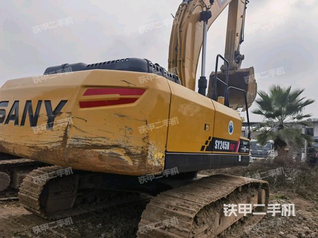 右后45(整機(jī)外觀) 右后45(整機(jī)外觀)