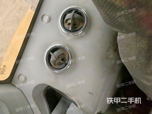 后窗玻璃角標(biāo)(駕駛室部分) 后窗玻璃角標(biāo)(駕駛室部分)