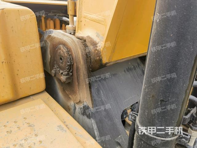 大臂根部?斜視(工作和回轉裝置) 大臂根部?斜視(工作和回轉裝置)