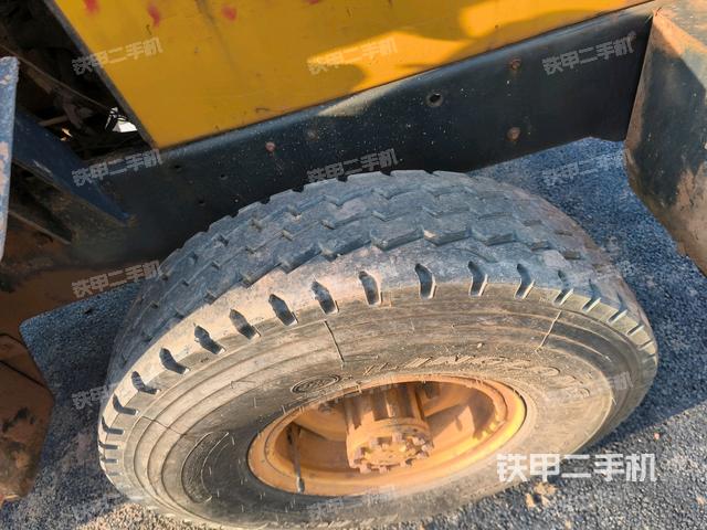 左后輪（行走機構(gòu)）