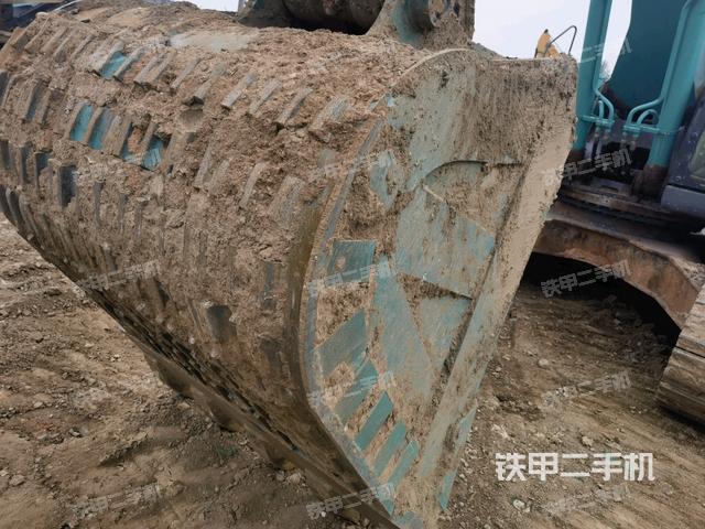 鏟斗45度(工作和回轉(zhuǎn)裝置) 鏟斗45度(工作和回轉(zhuǎn)裝置)