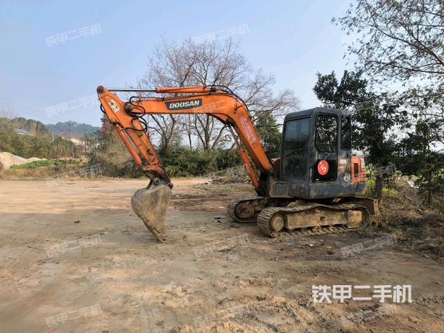 整機(jī)右后45°（整機(jī)外觀）