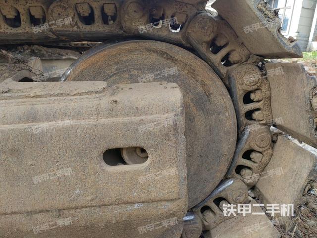右驅(qū)動輪(行走機構(gòu)) 右驅(qū)動輪(行走機構(gòu))